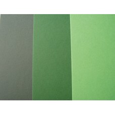 Kartónový papier 16 x 22 cm, 300g / m2 - "Forest green"